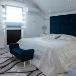 De Luxe וילה Bihać