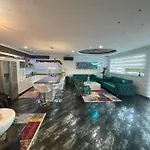 De Luxe וילה *